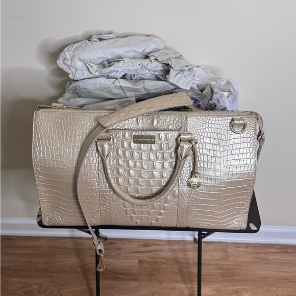 Brahmin Weekender - Picture 3 of 6